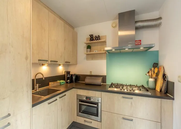 By In Ooghduyne Villa