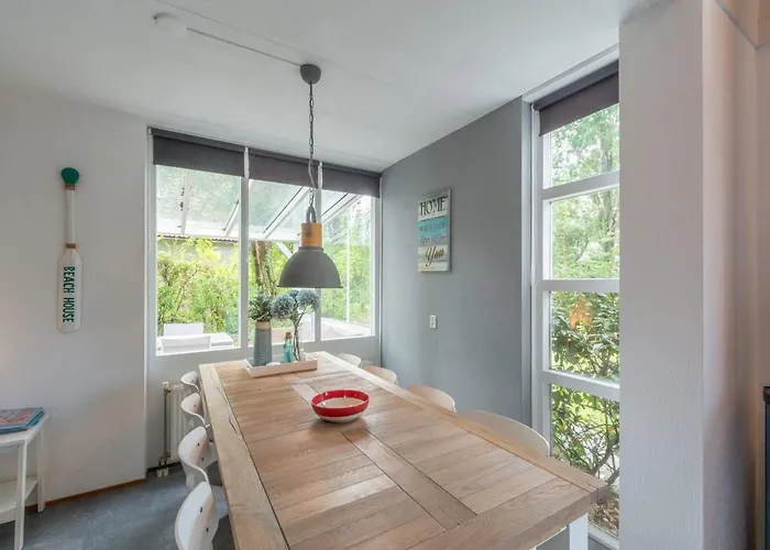 By In Ooghduyne Julianadorp