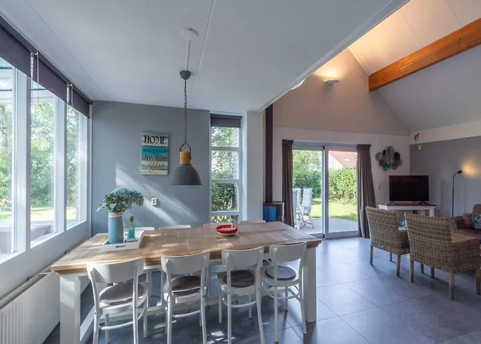 Villa By In Ooghduyne *