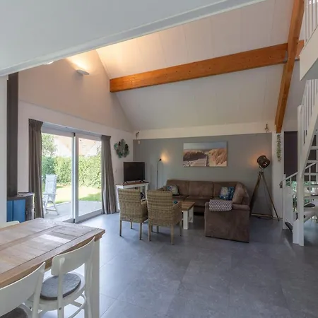 Villa By In Ooghduyne